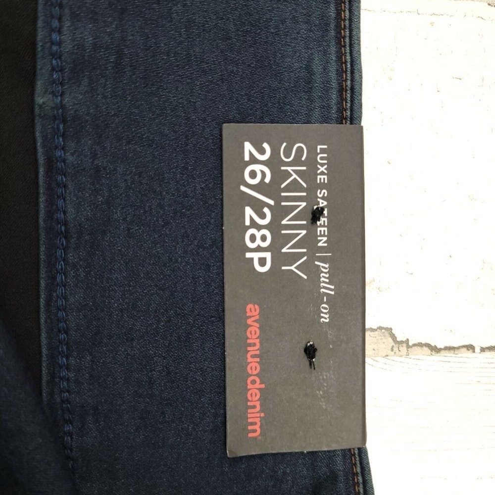 Avenue Denim Women's Skinny Pull On Luxe Sateen Size 26/28 (48x25) NWT - Picture 9 of 10